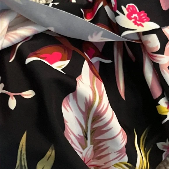 NWOT Cocoship Black Floral Two-Piece Bikini Set - Picture 5 of 11